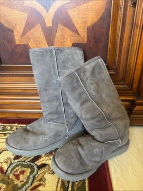 UGG Gray Suede Mid-Calf Shearling Boots